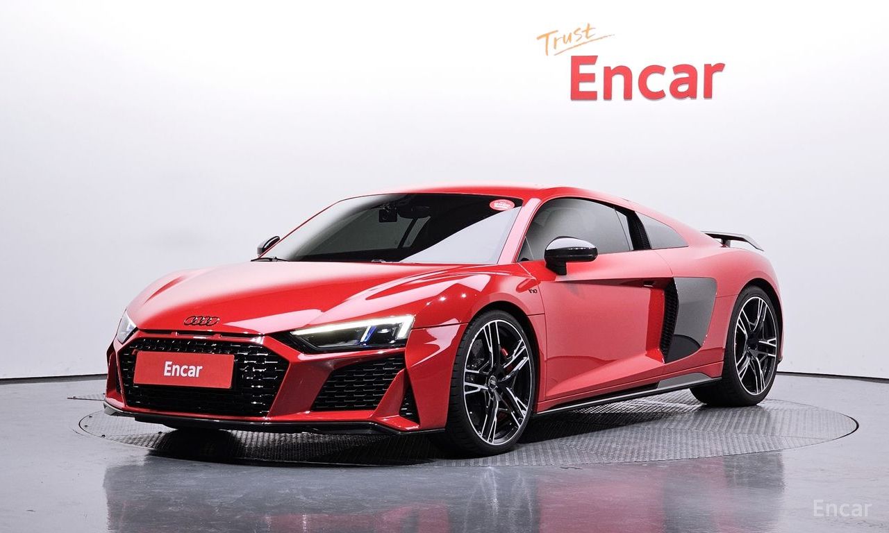 Audi R8