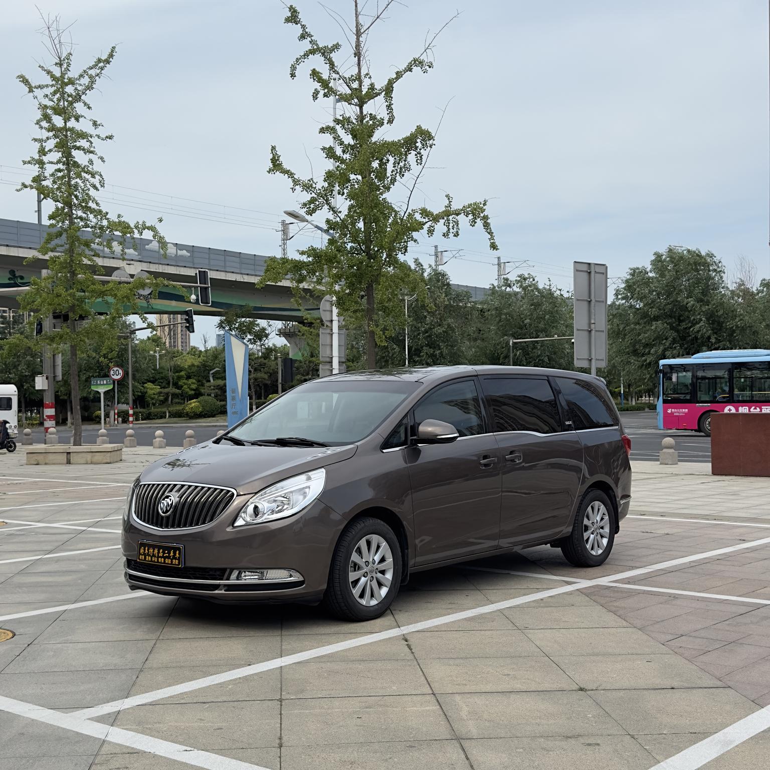 Buick GL8