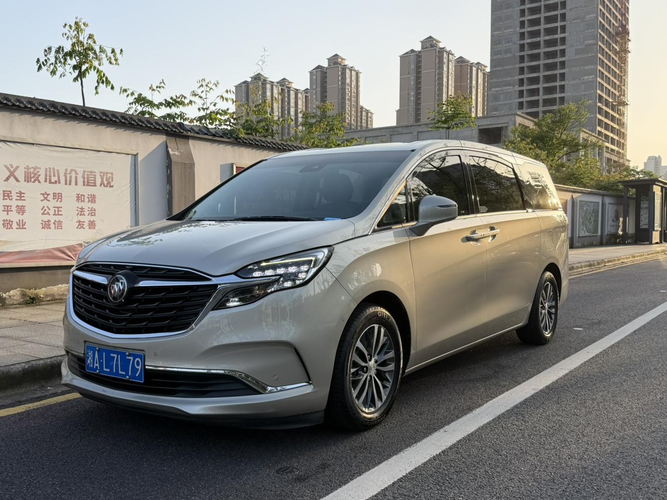 Buick GL8