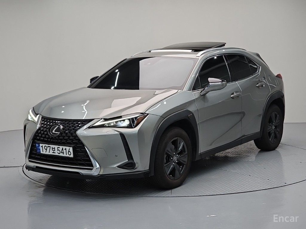 Lexus UX