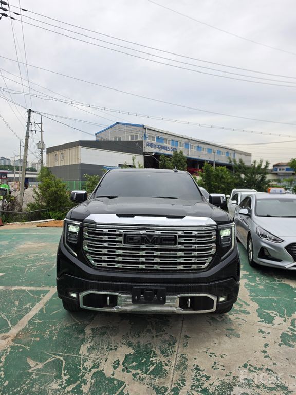 GMC Sierra
