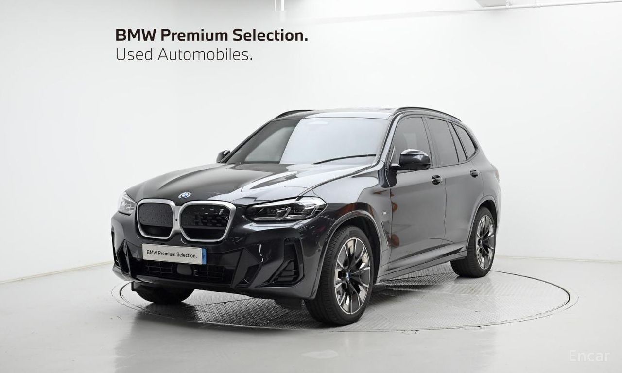 BMW iX3