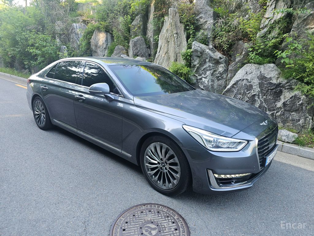 Genesis EQ900