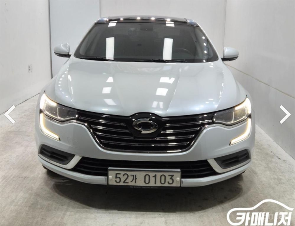 Renault SM6