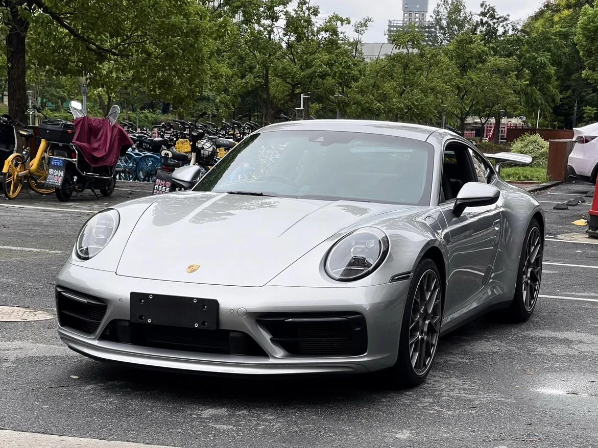 Porsche 911