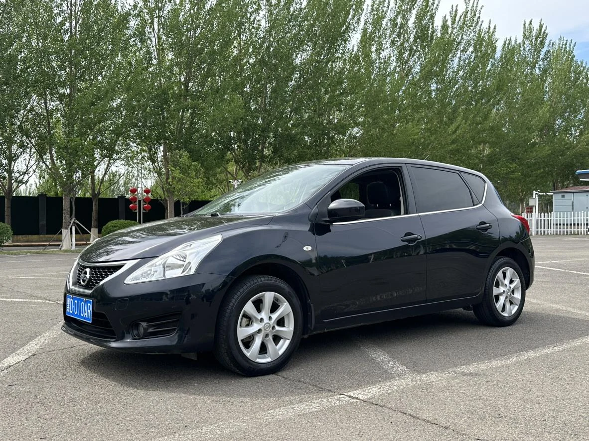 Nissan Tiida