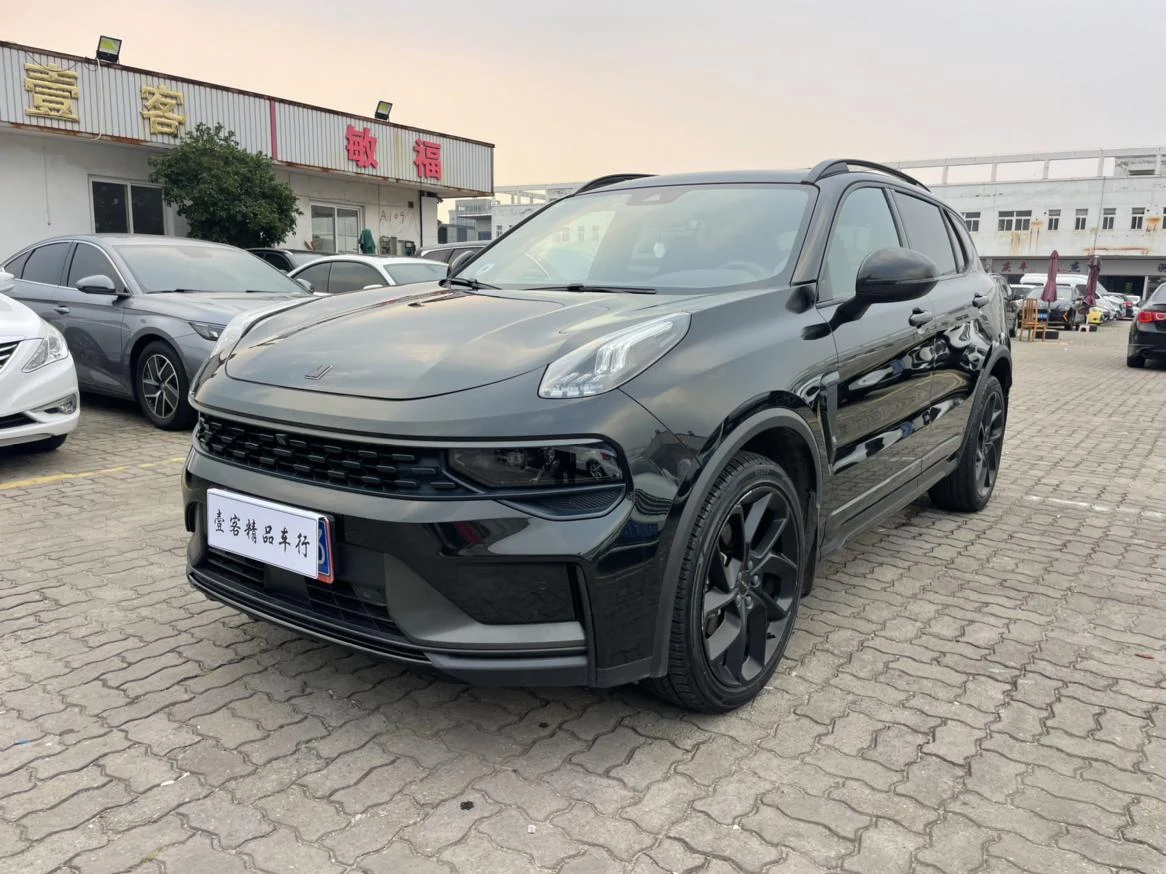 Lynk & Co 01