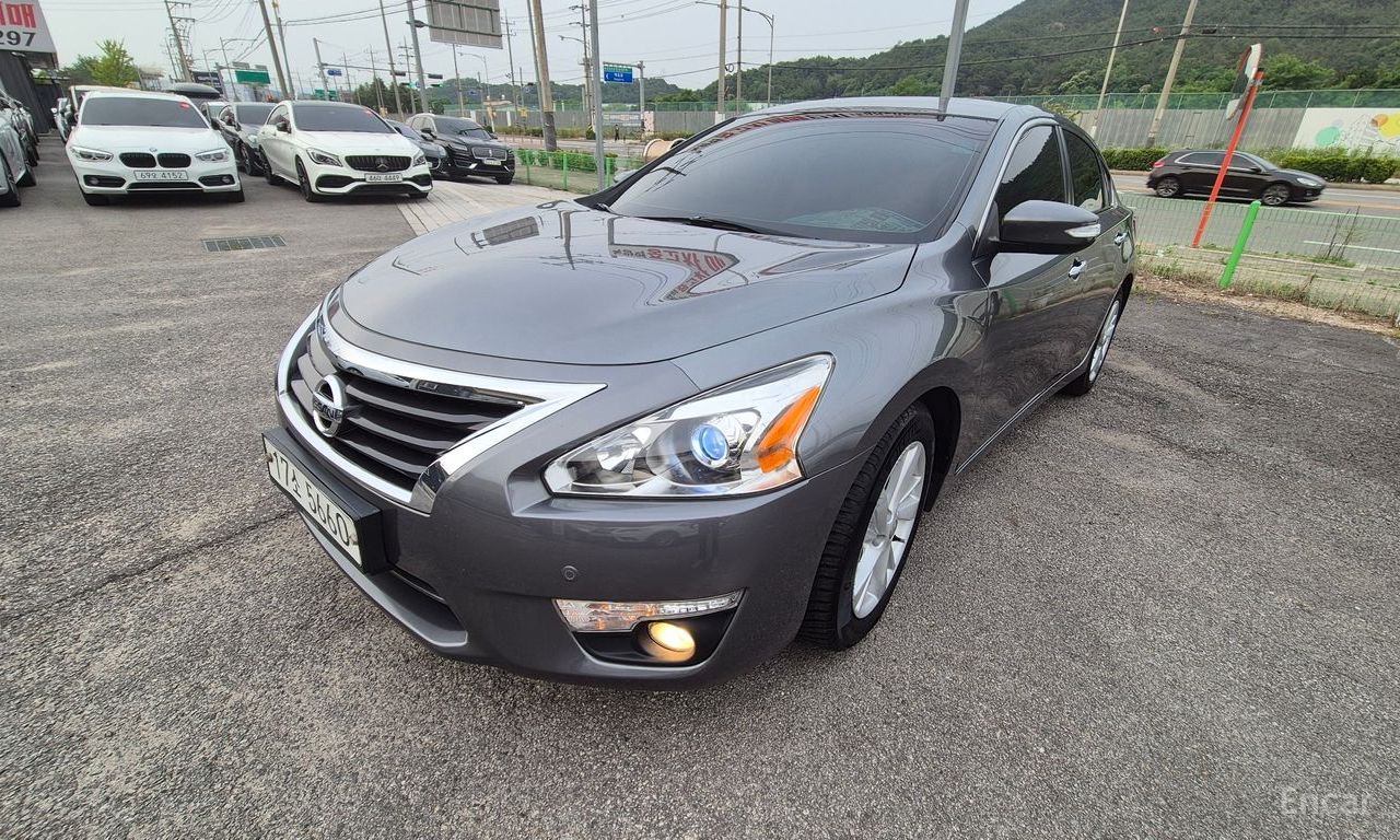 Nissan Altima