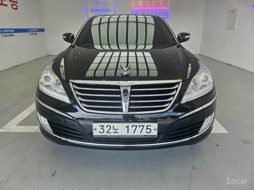 Hyundai Equus