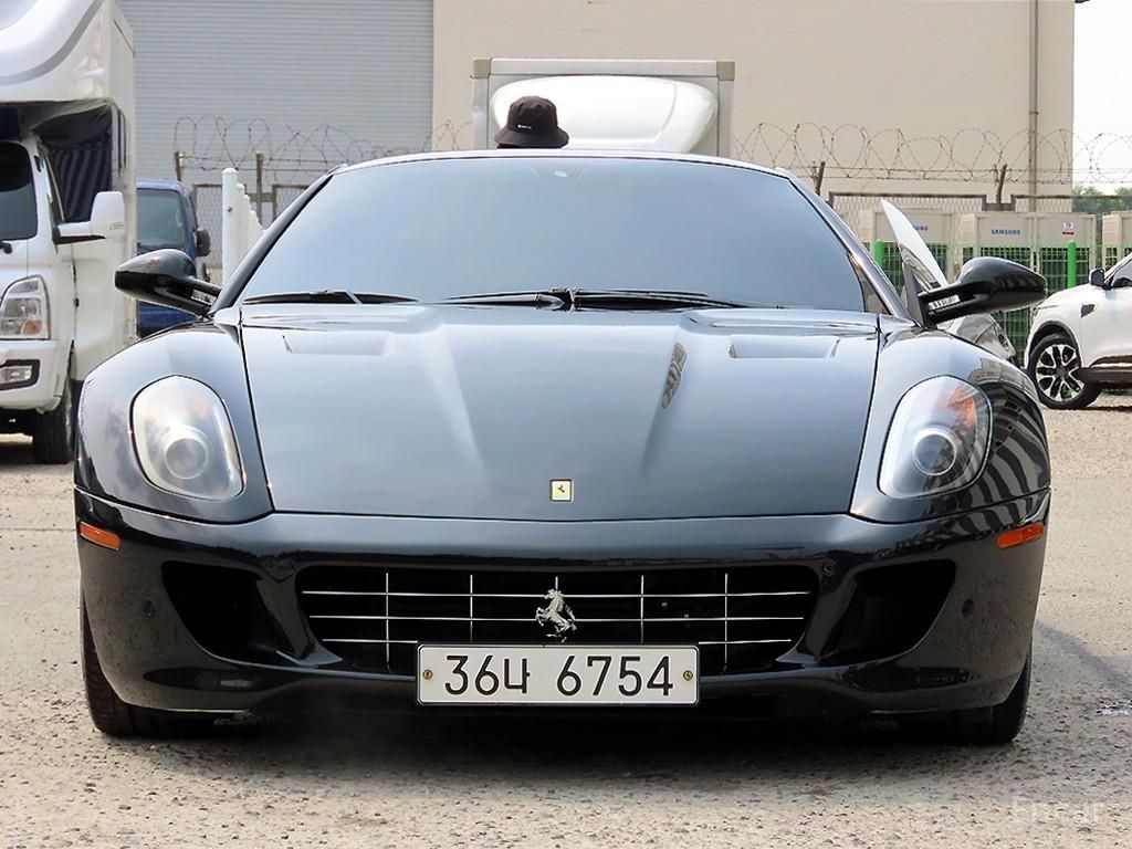 Ferrari 599