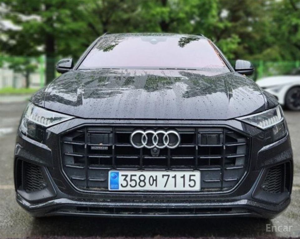 Audi Q8