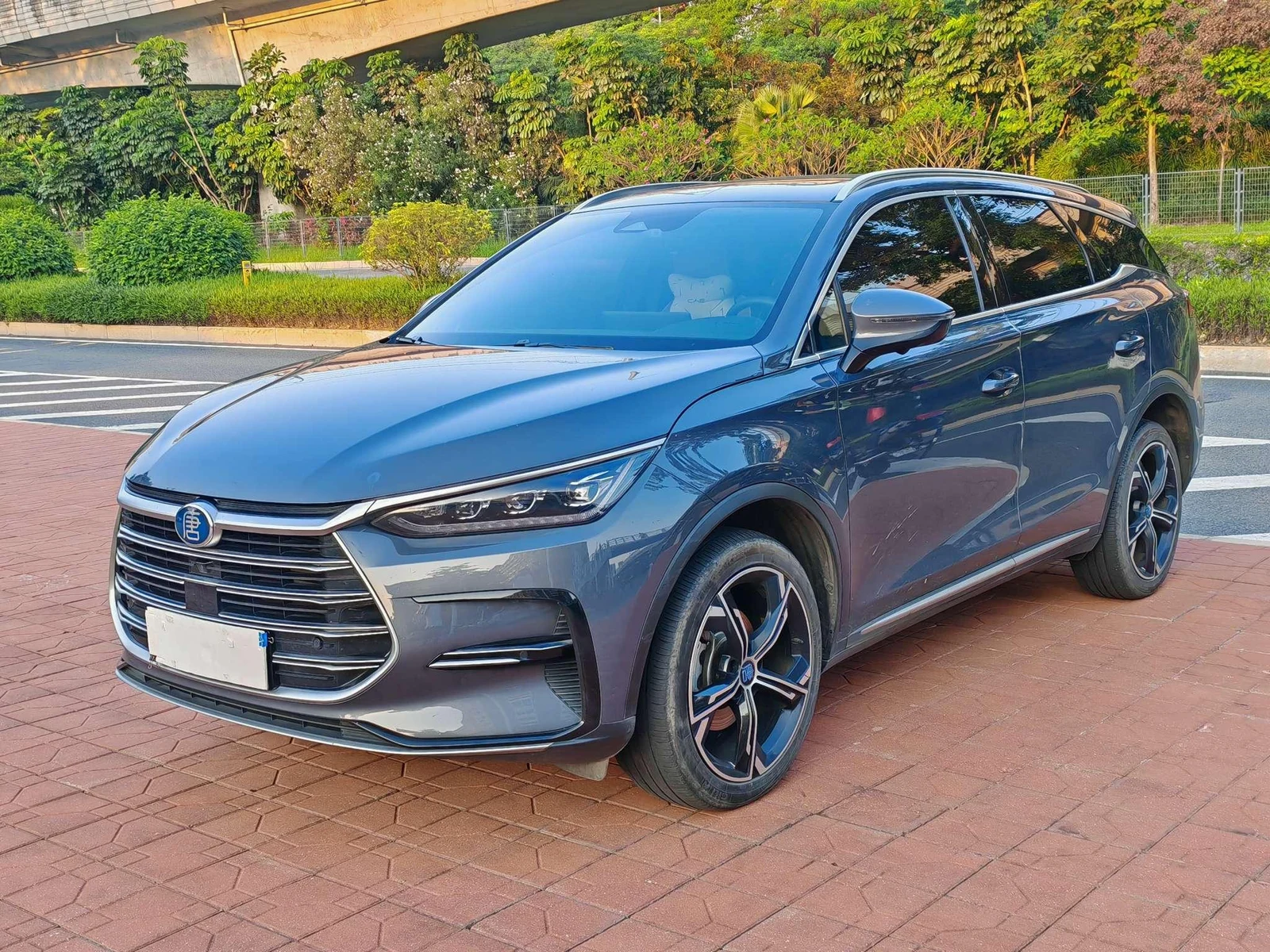 BYD Tang