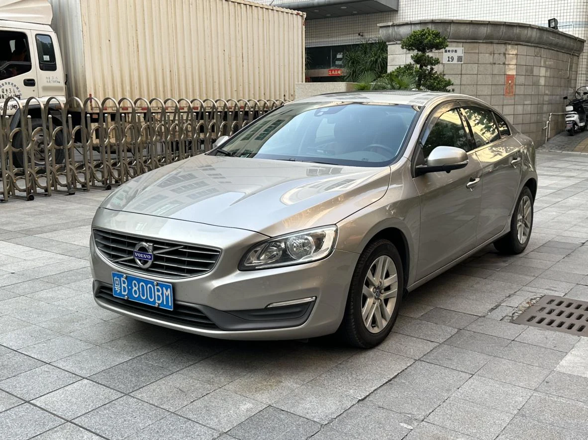 Volvo S60
