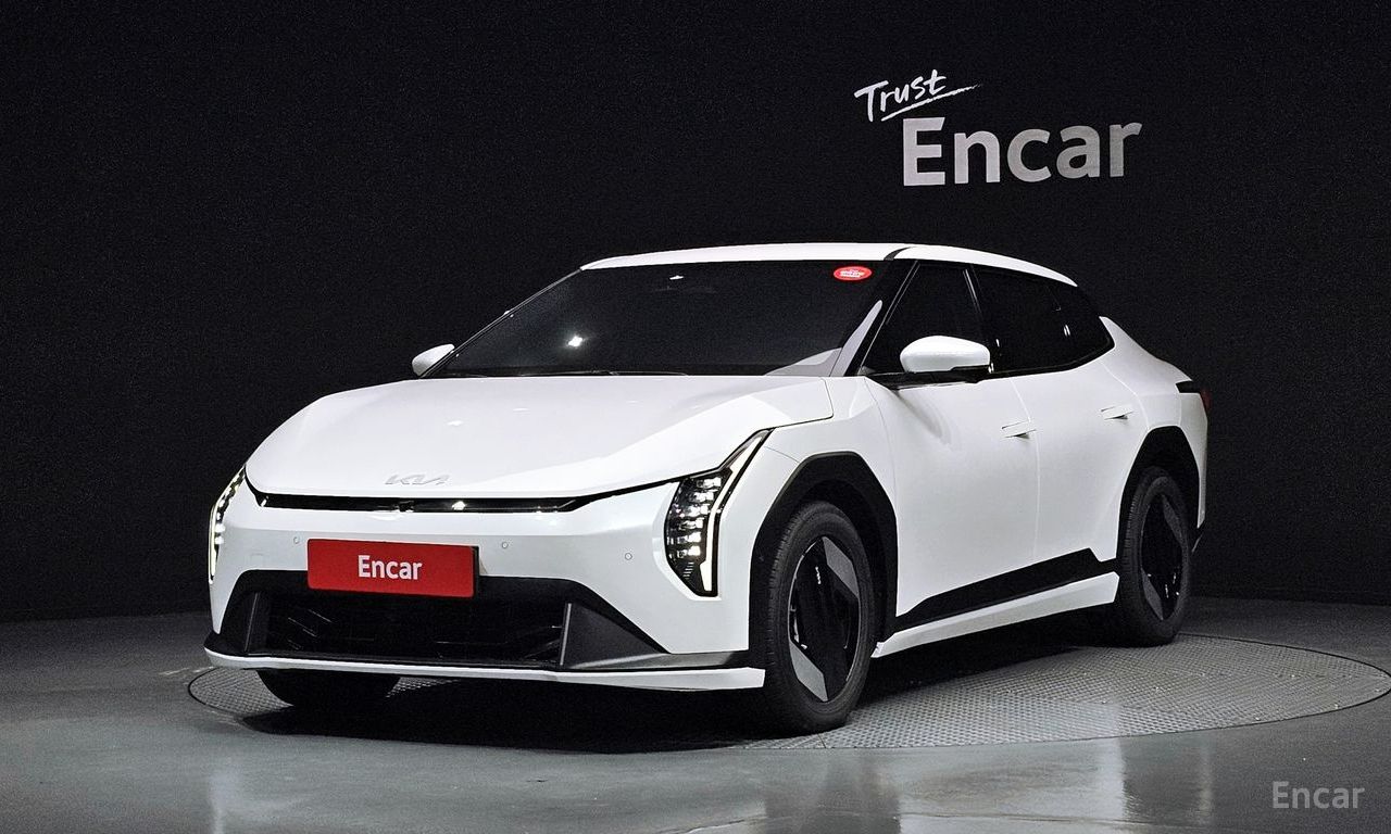 Kia EV4
