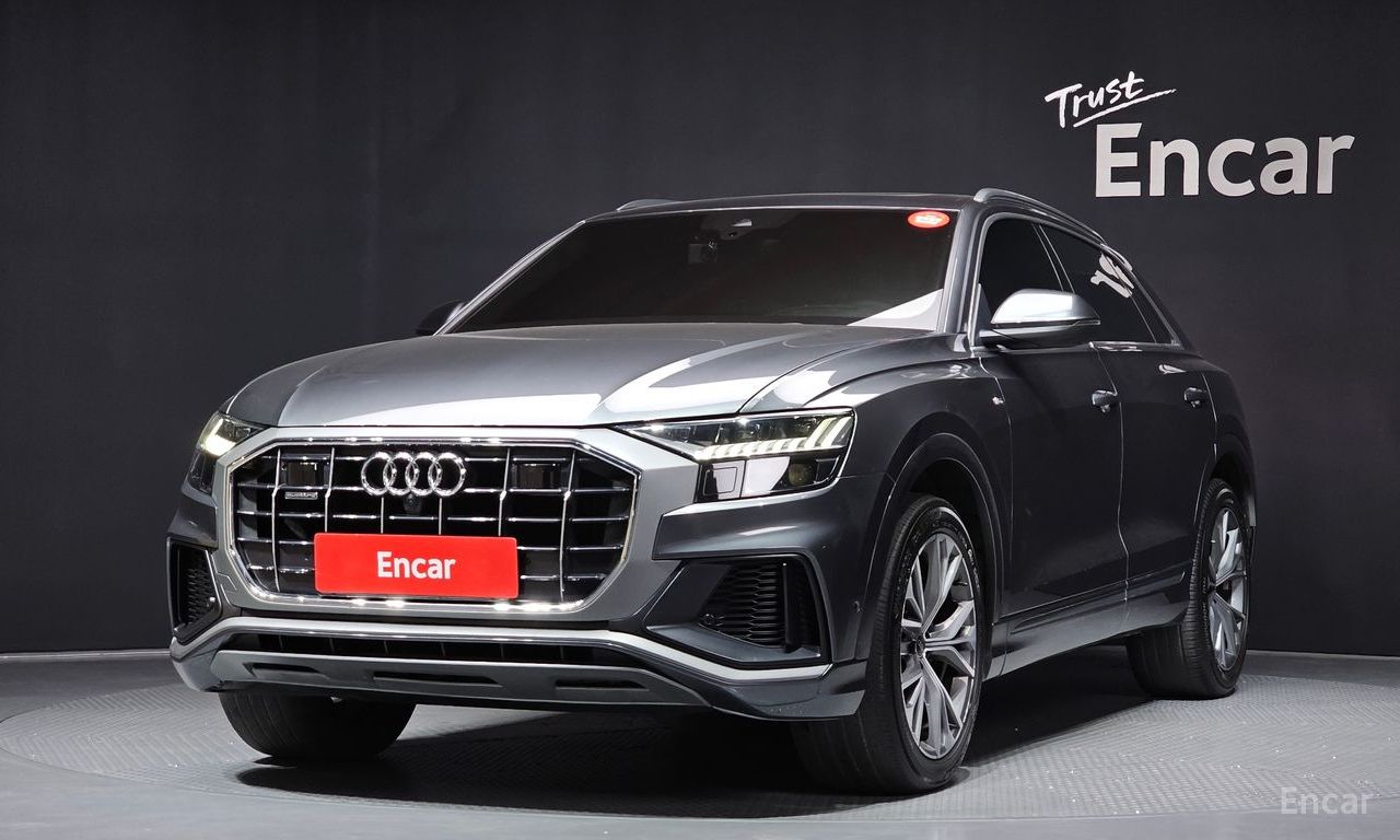 Audi Q8