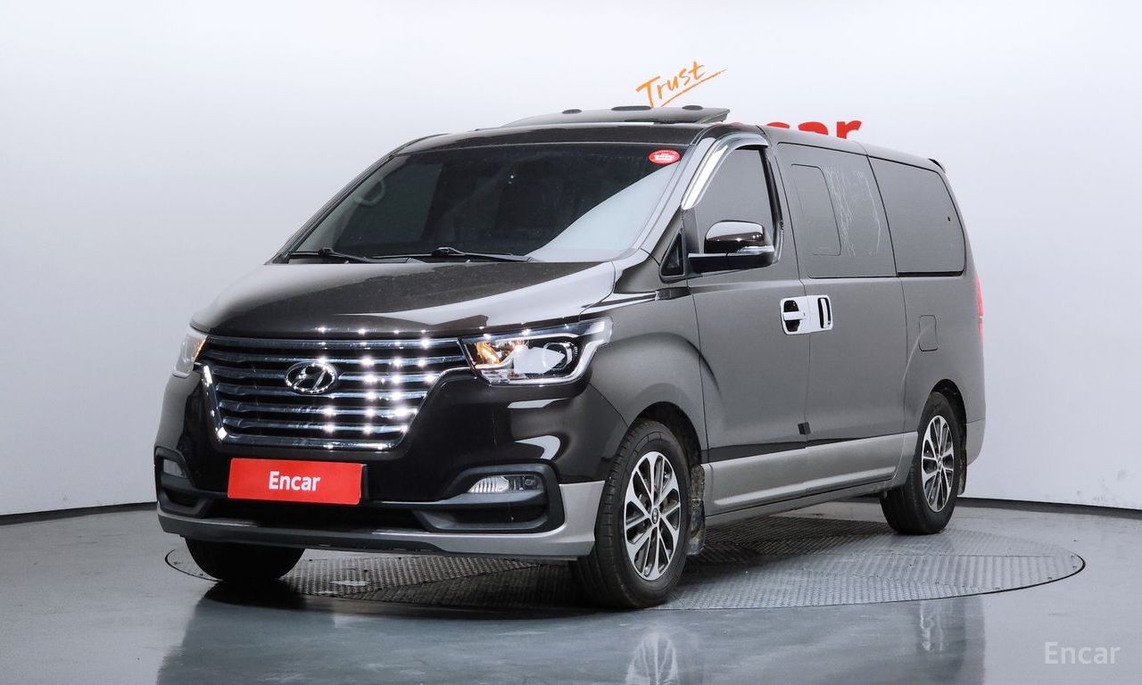 Hyundai Starex