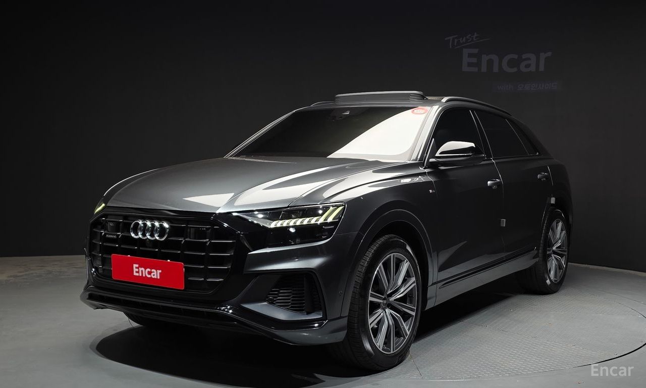 Audi Q8