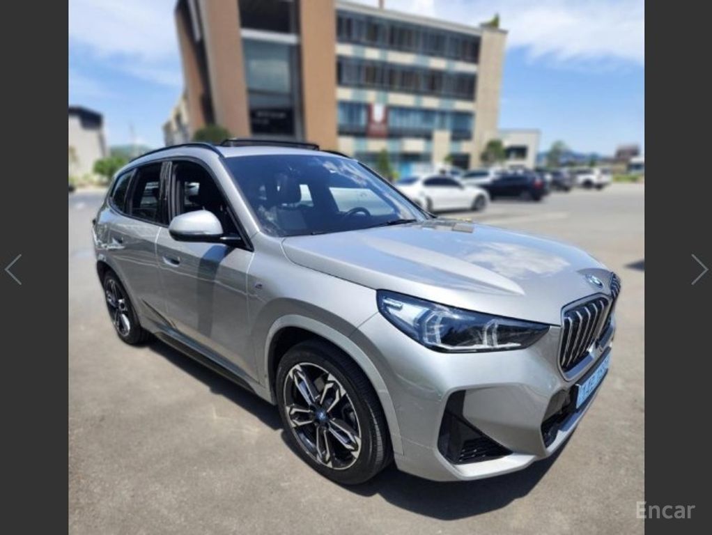 BMW iX1