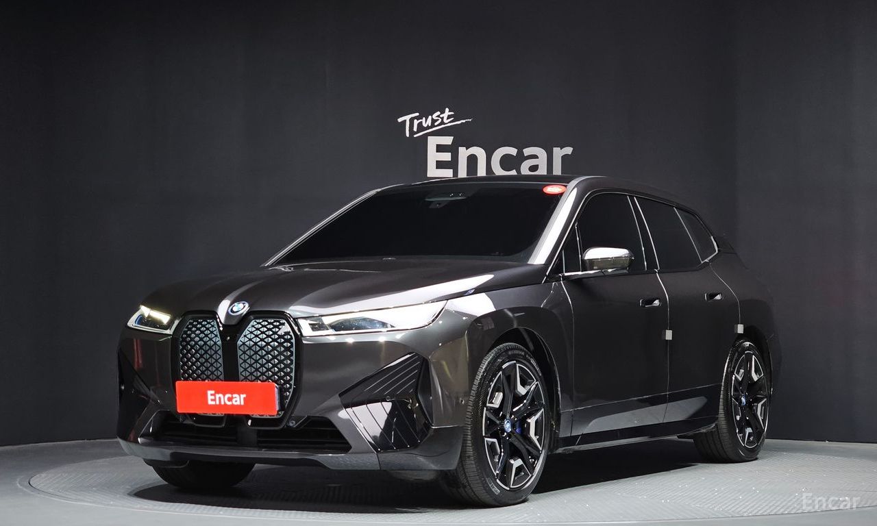 BMW iX