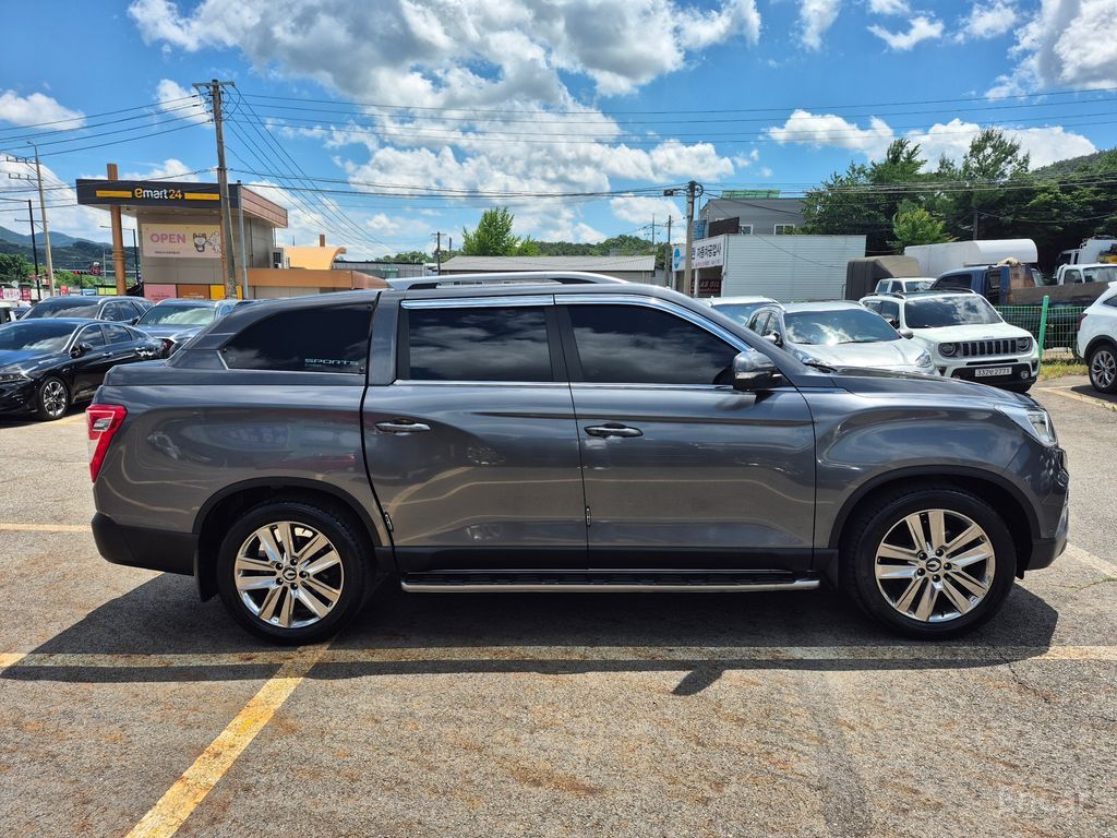 KG Mobility Rexton