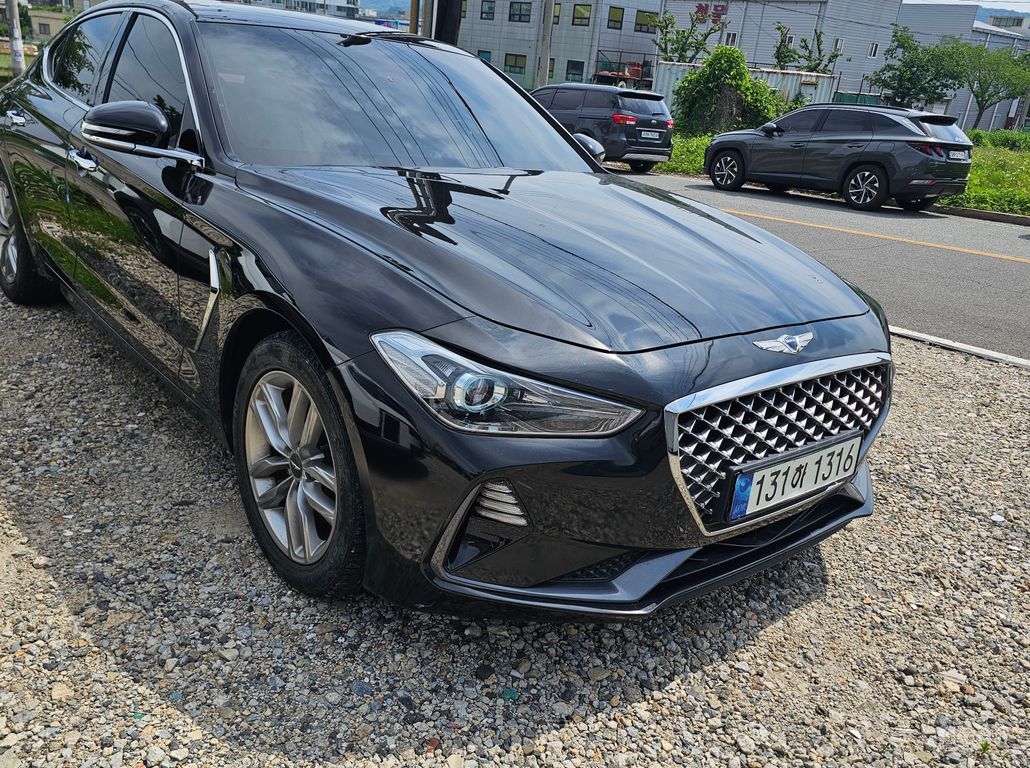 Genesis G70