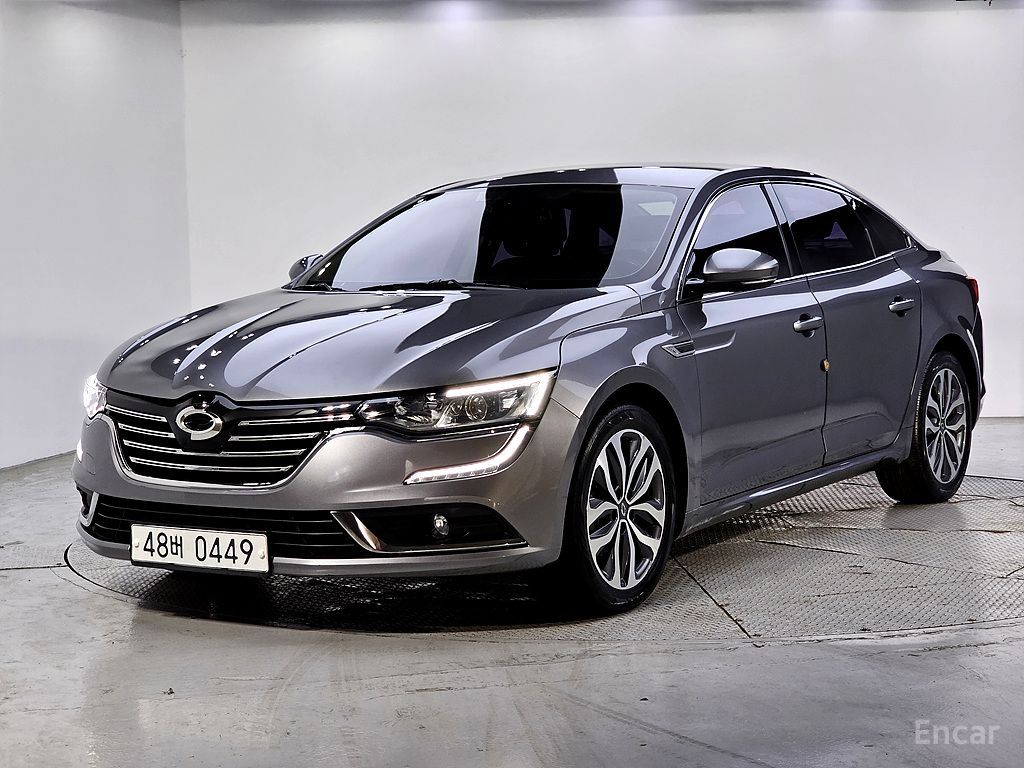 Renault SM6