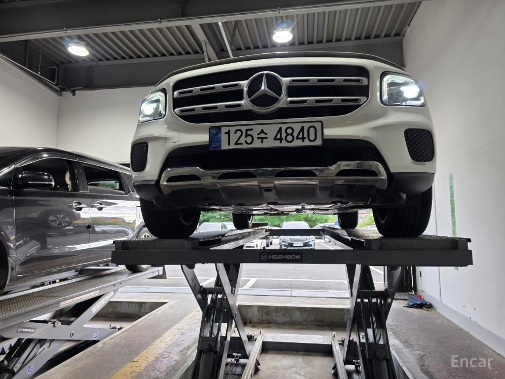 Mercedes-Benz GLB-Class X247