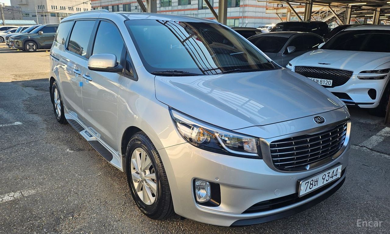 Kia Carnival