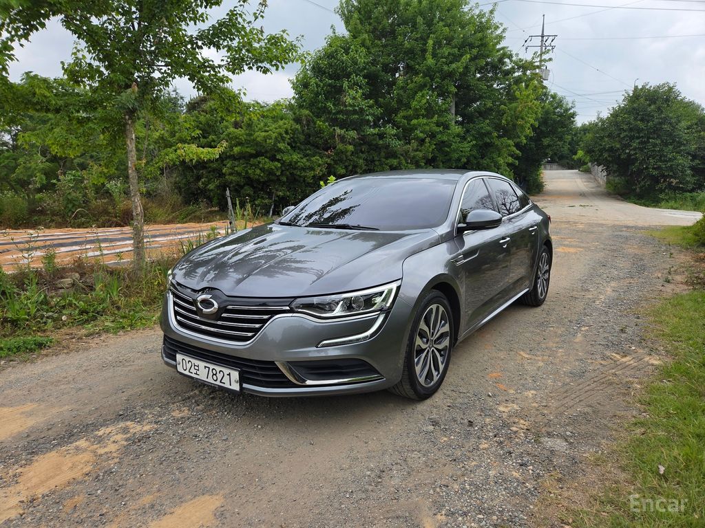 Renault SM6