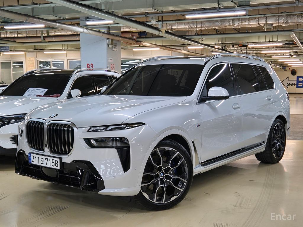 BMW X7
