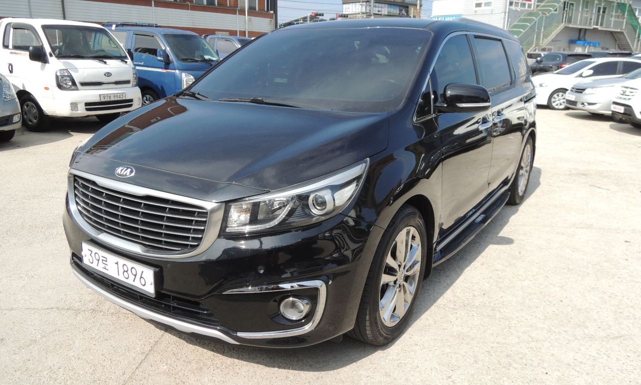 Kia Carnival