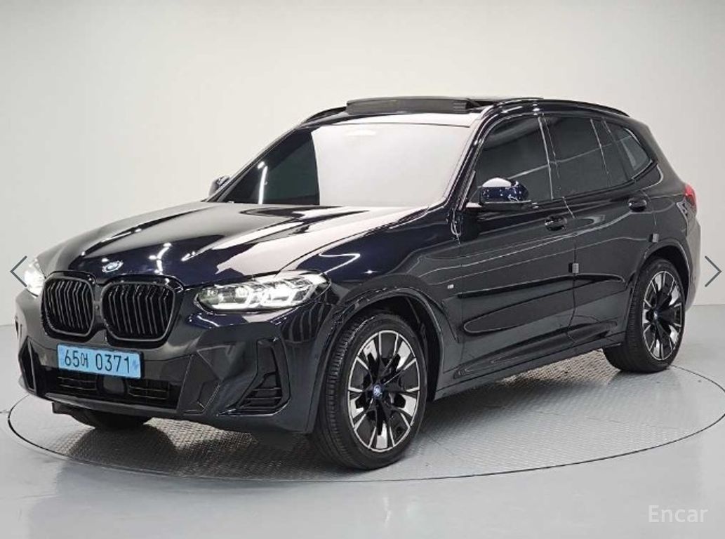 BMW iX3