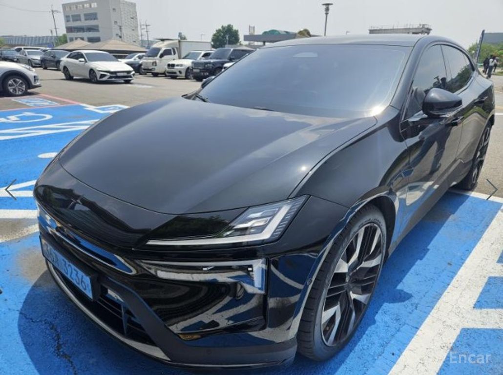 Polestar 4