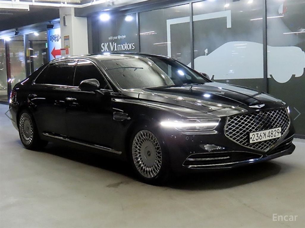 Genesis G90