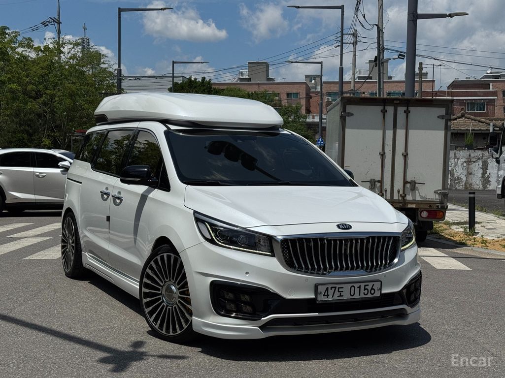 Kia Carnival