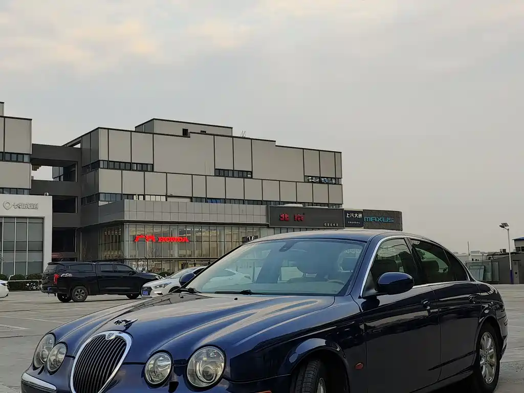 Jaguar S-Type