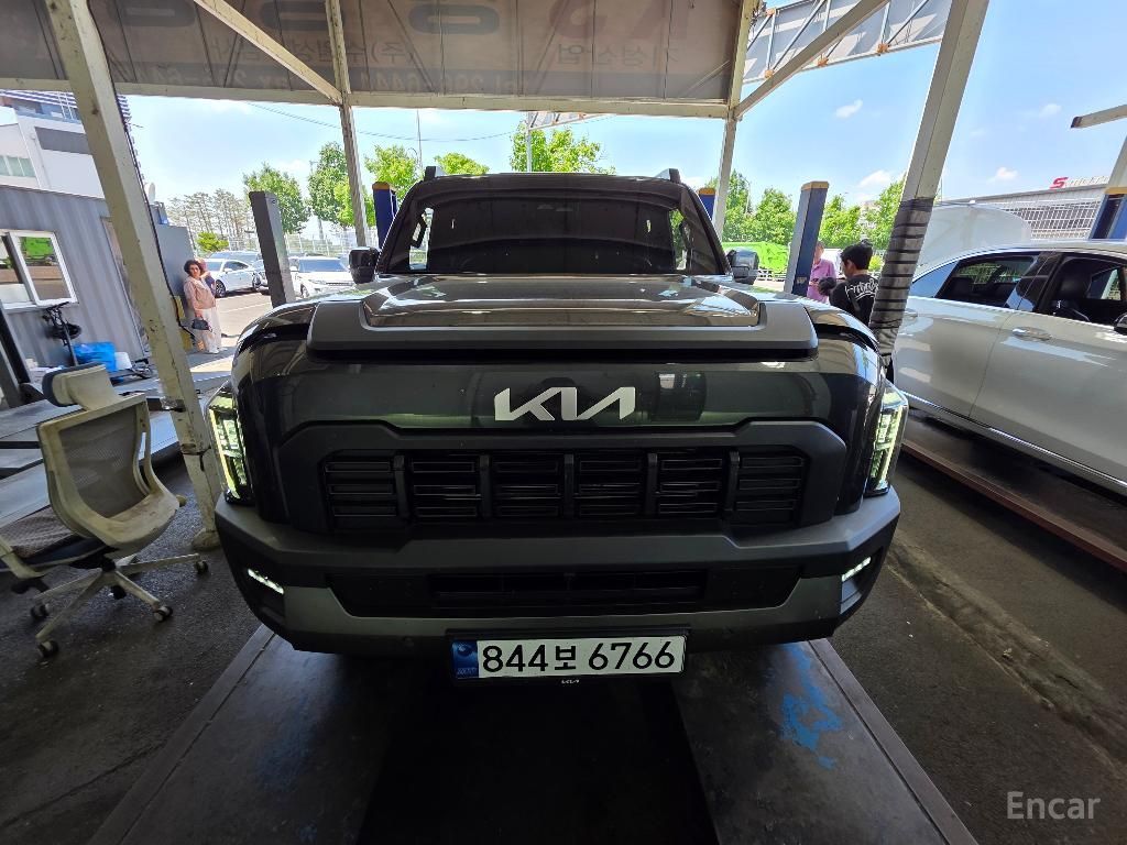 Kia Tasman