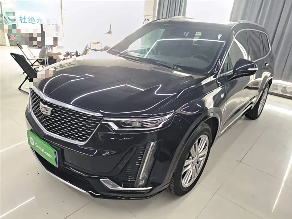 Cadillac XT6