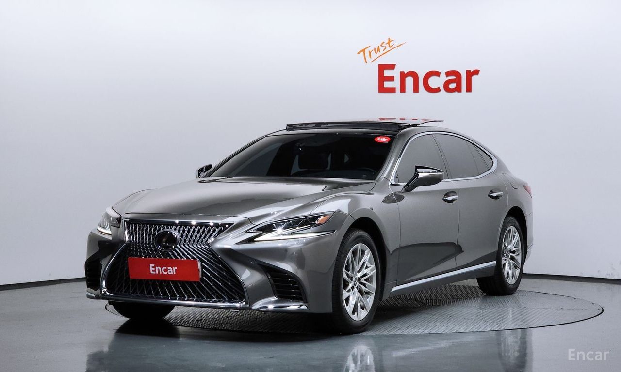 Lexus LS