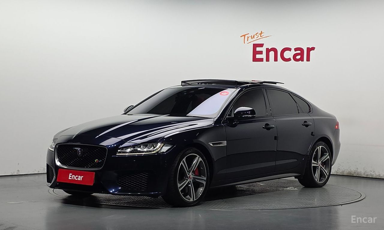 Jaguar XF