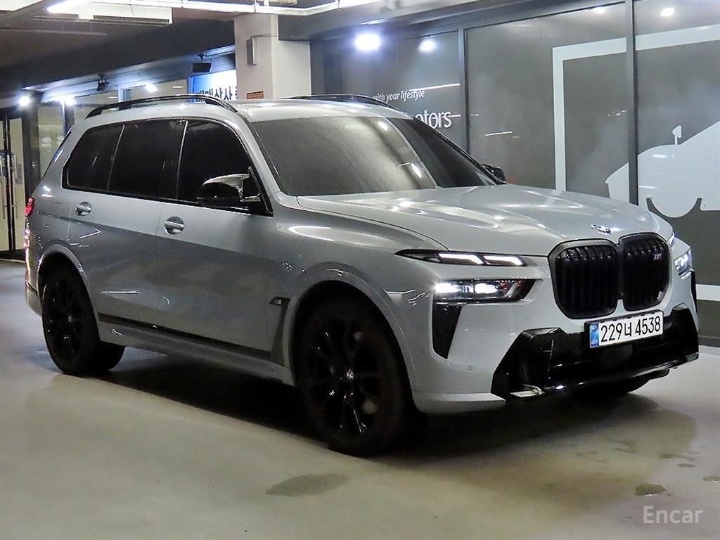 BMW X7
