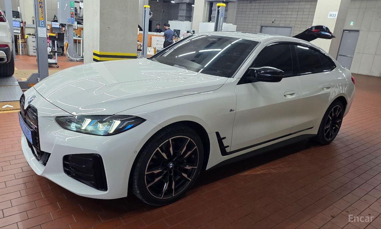 BMW i4