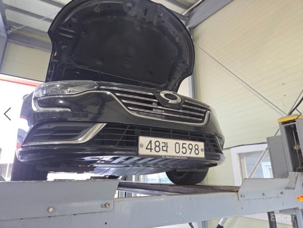 Renault SM6