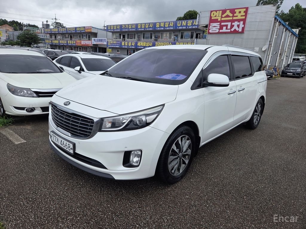 Kia Carnival