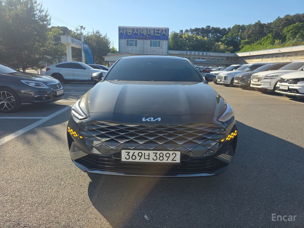 Kia K8