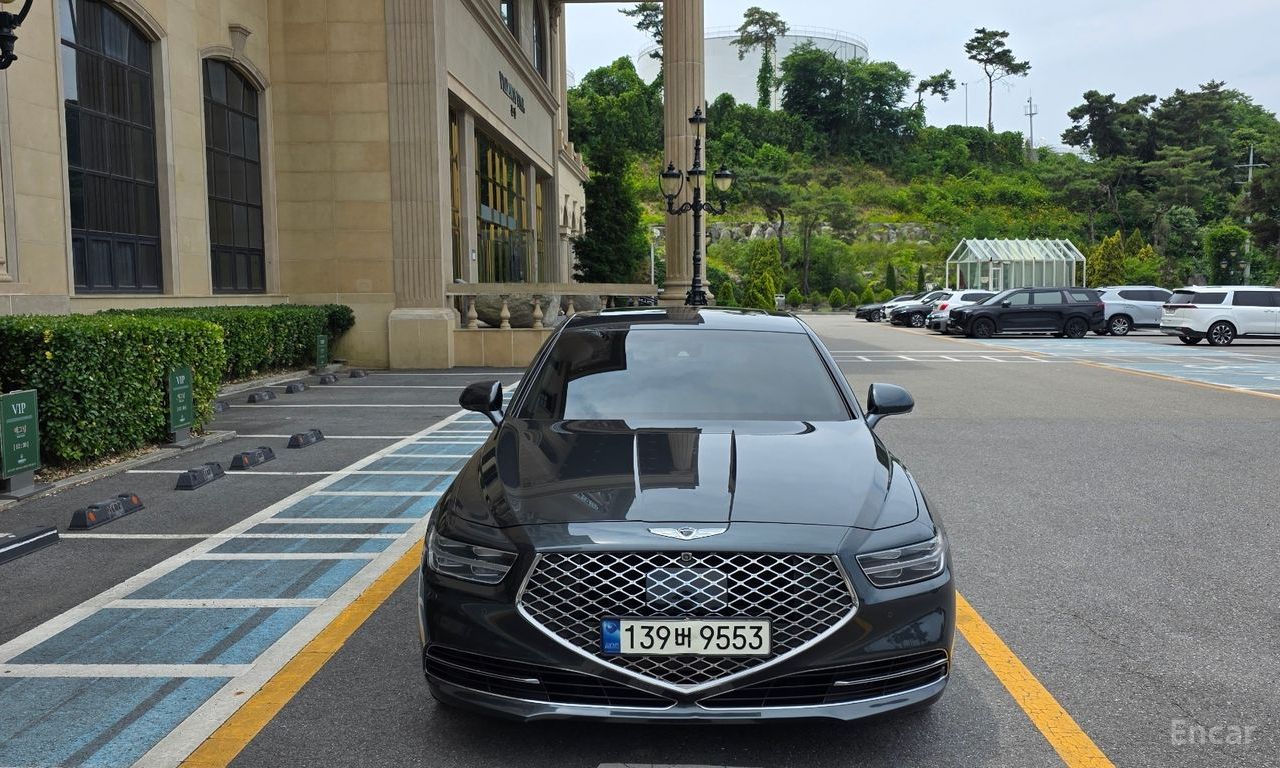 Genesis G90