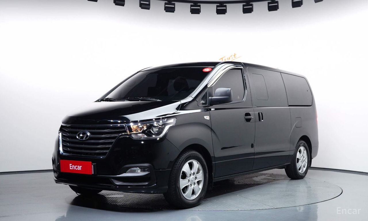 Hyundai Starex