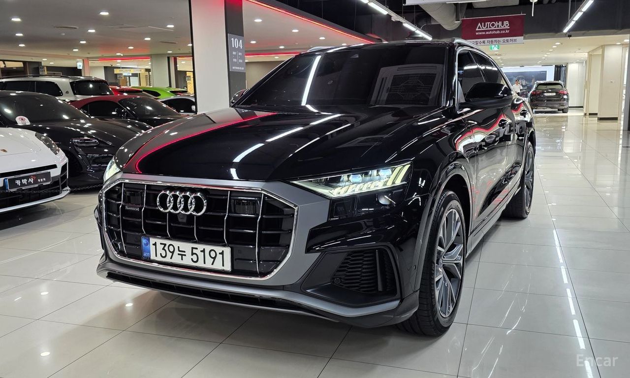 Audi Q8