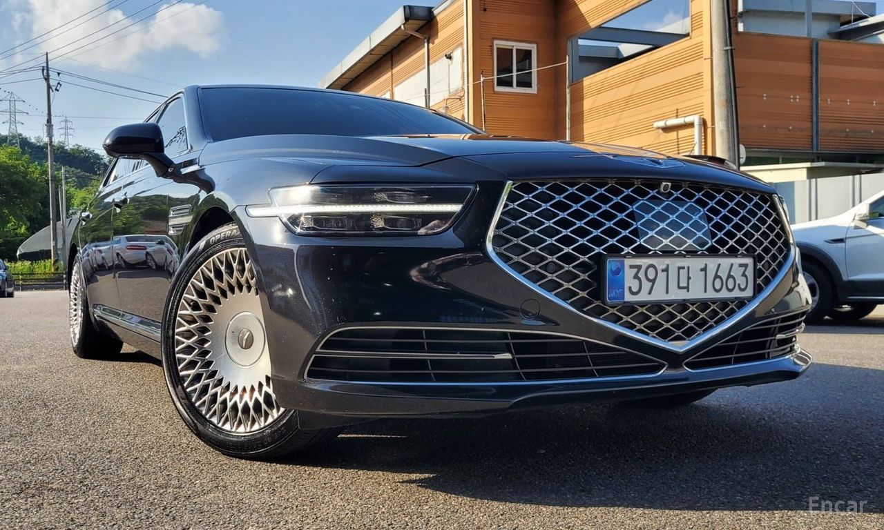 Genesis G90