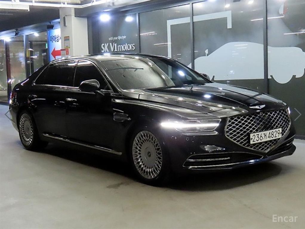 Genesis G90